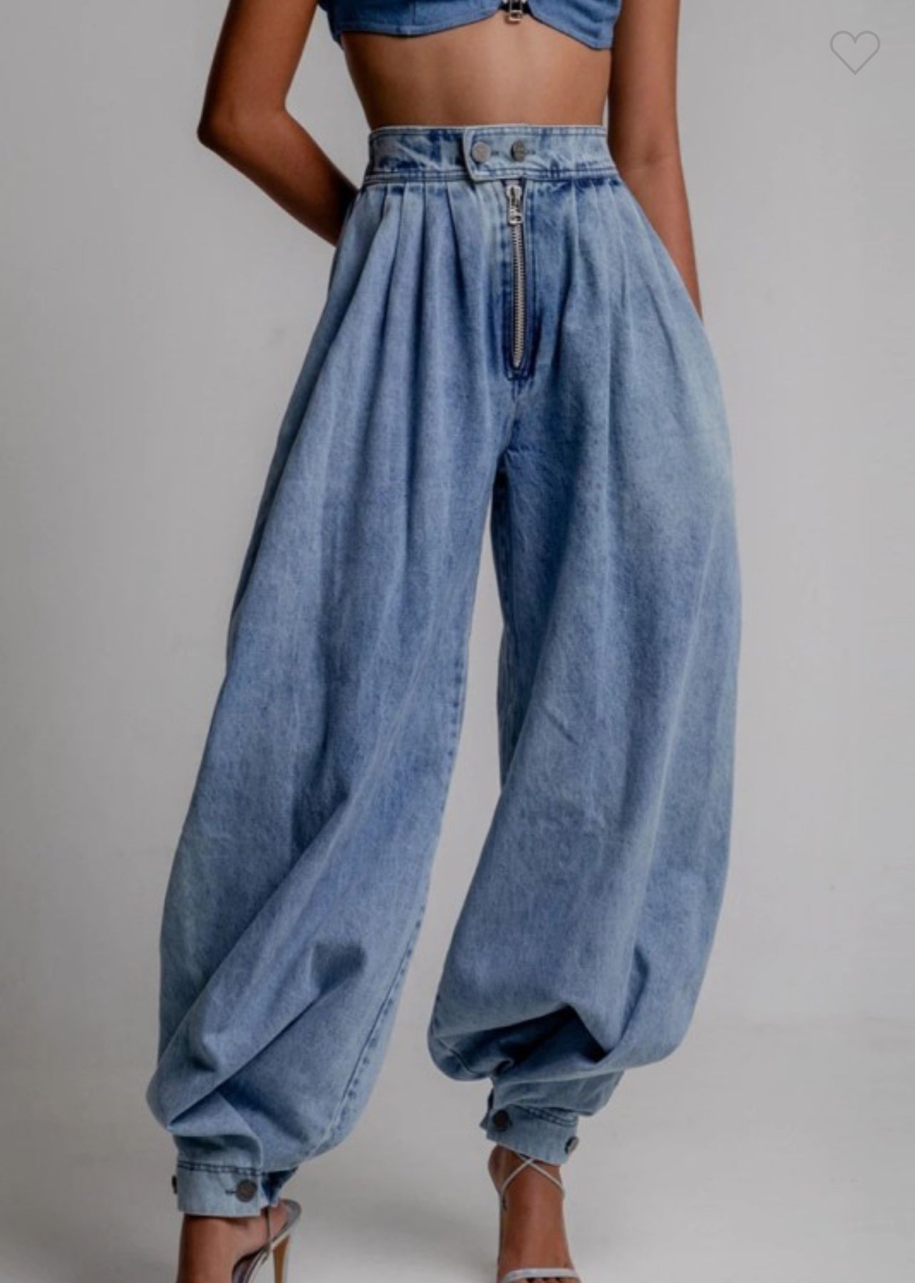 High-waisted Wide-Leg Demin Pants